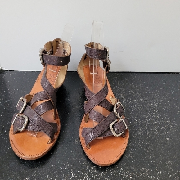 Madewell 1937 Brown Italian Leather Sandals - Picture 2 of 8